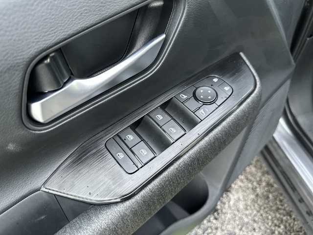 New 2026 Nissan Kicks SV w/ SV Premium Package FWD image 24