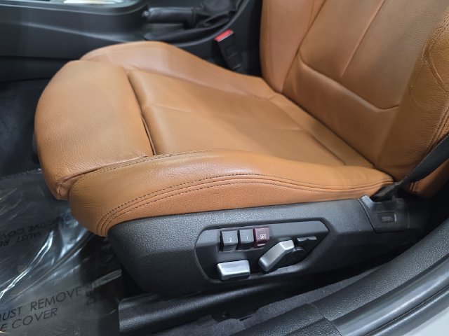 Used 2018 BMW 340i xDrive Sedan AWD/4WD image 29