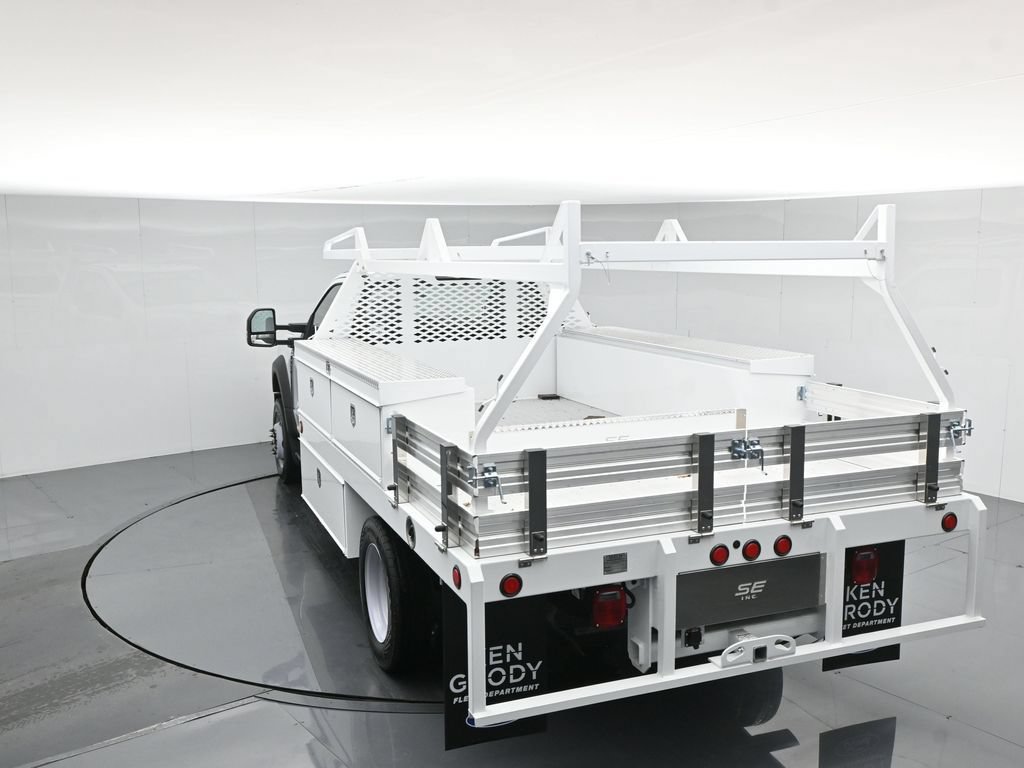 New 2025 Ford F550 4x4 Regular Cab Super Duty image 46