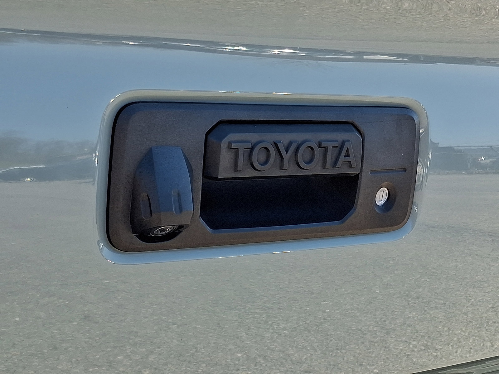 Used 2023 Toyota Tacoma TRD Off-Road w/ TRD Premium Off Road Package image 29