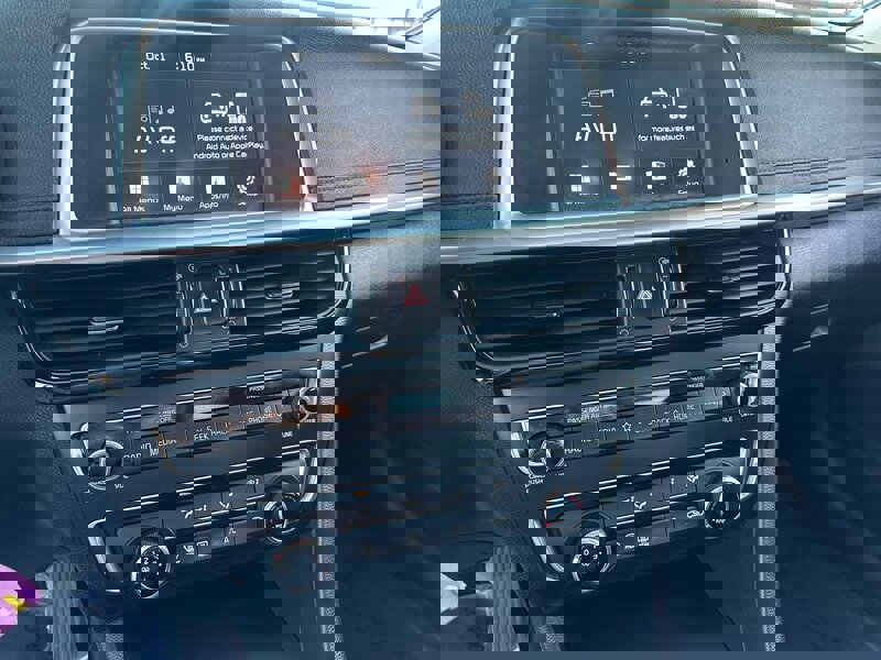 Used 2020 Kia Optima LX image 11