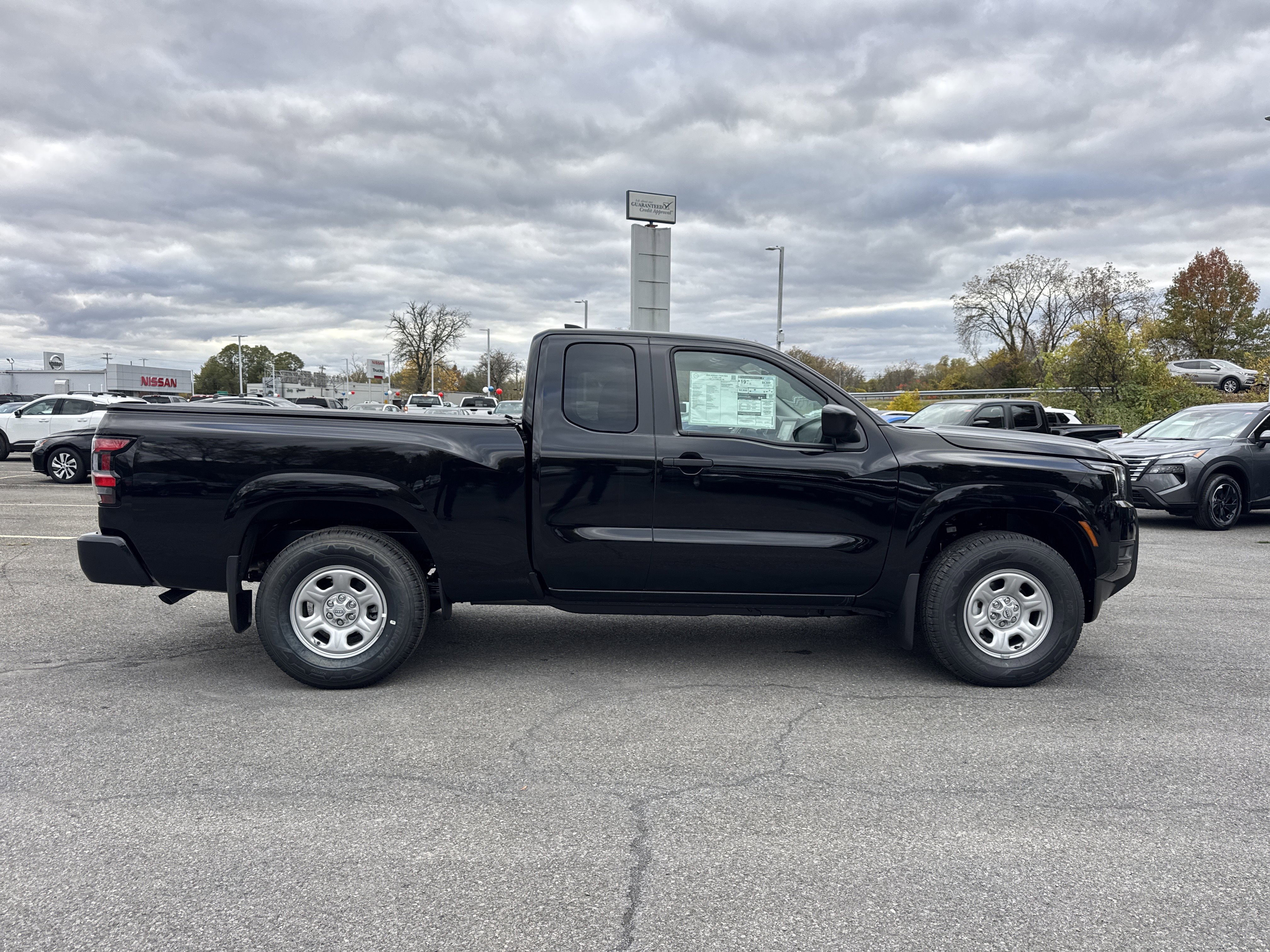 New 2026 Nissan Frontier S image 4