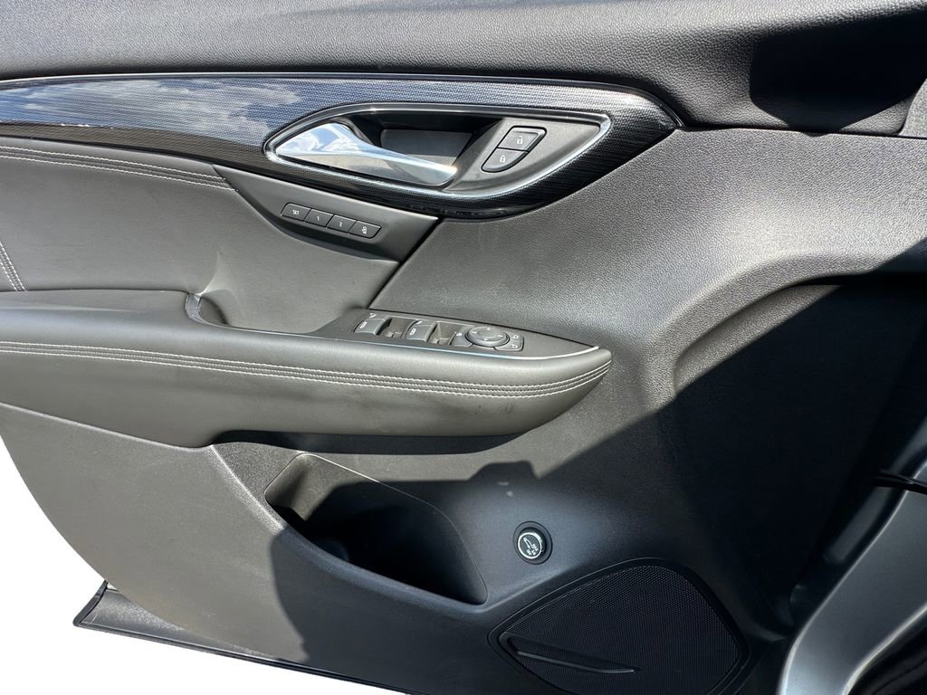 Used 2023 Buick Envision Essence w/ Sport Touring Package image 11