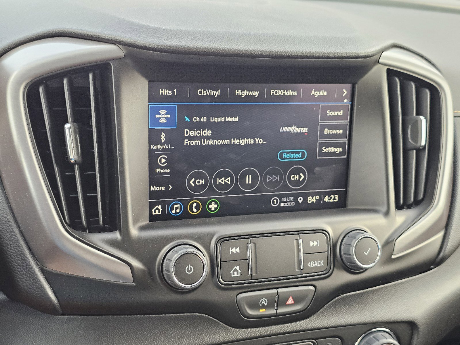 Used 2024 GMC Terrain AT4 image 23