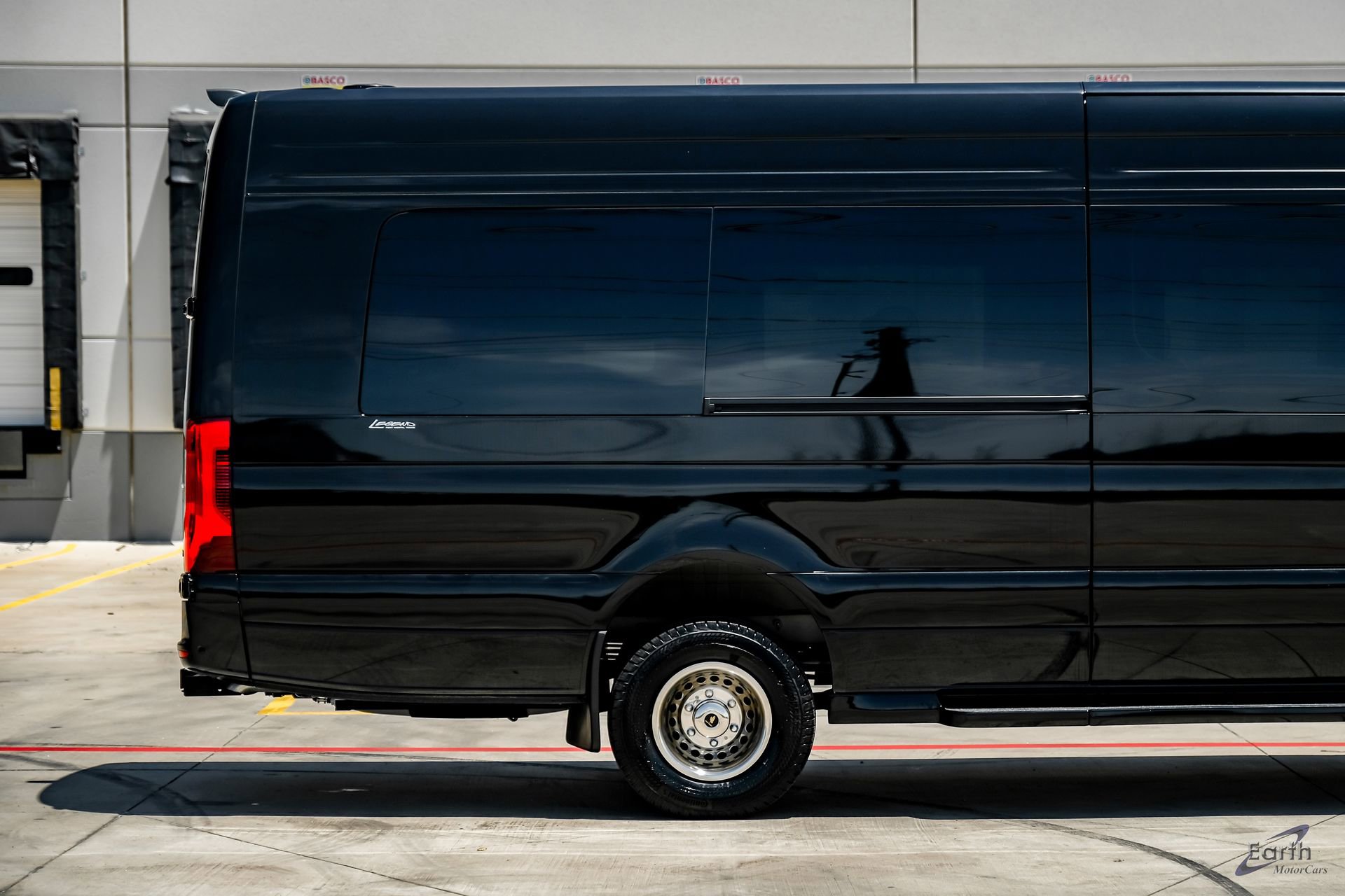 Used 2024 Mercedes-Benz Sprinter 3500 image 22