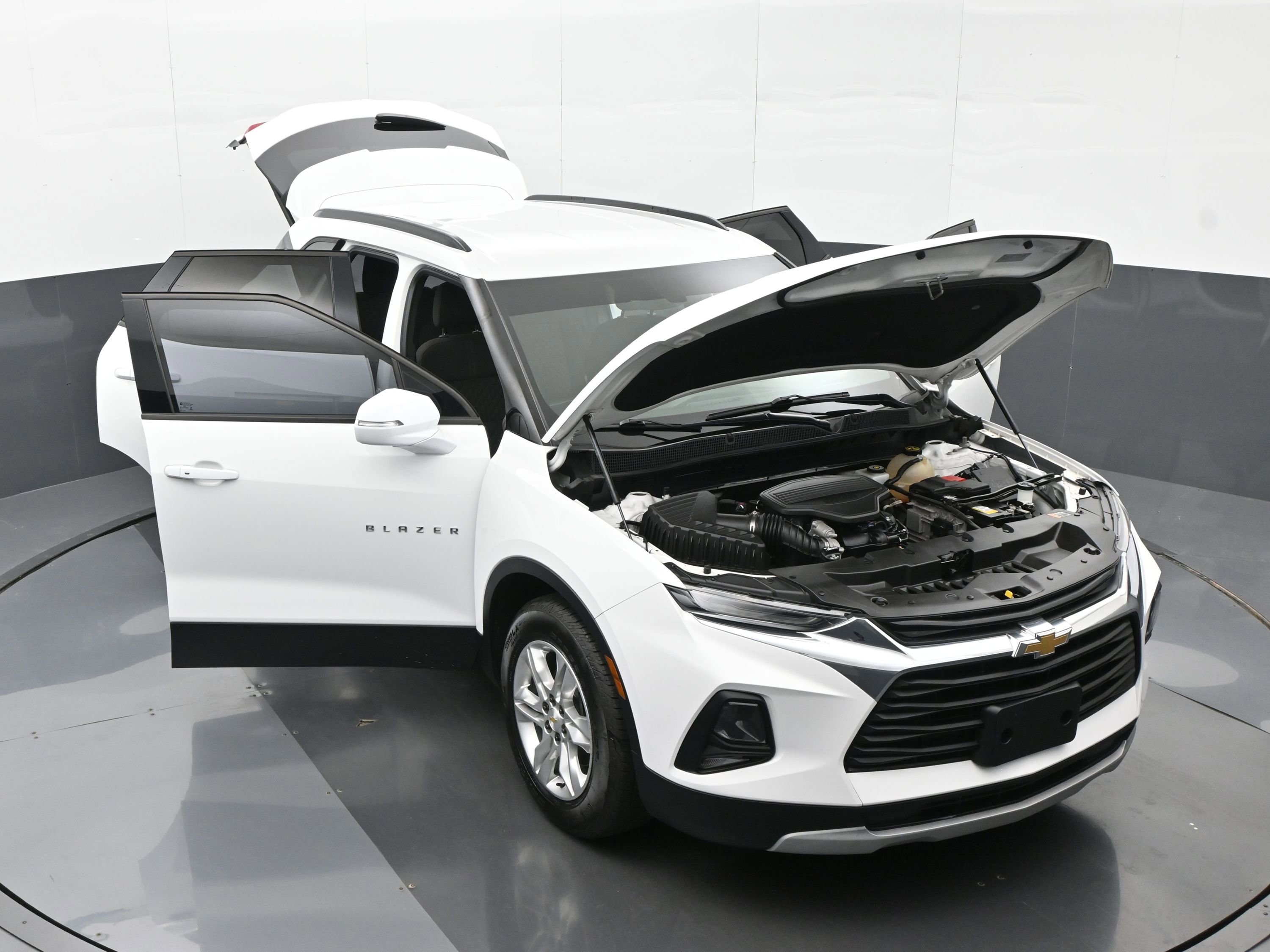 Used 2019 Chevrolet Blazer LT AWD/4WD image 44