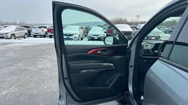 New 2026 Chevrolet Traverse Z71 image 17