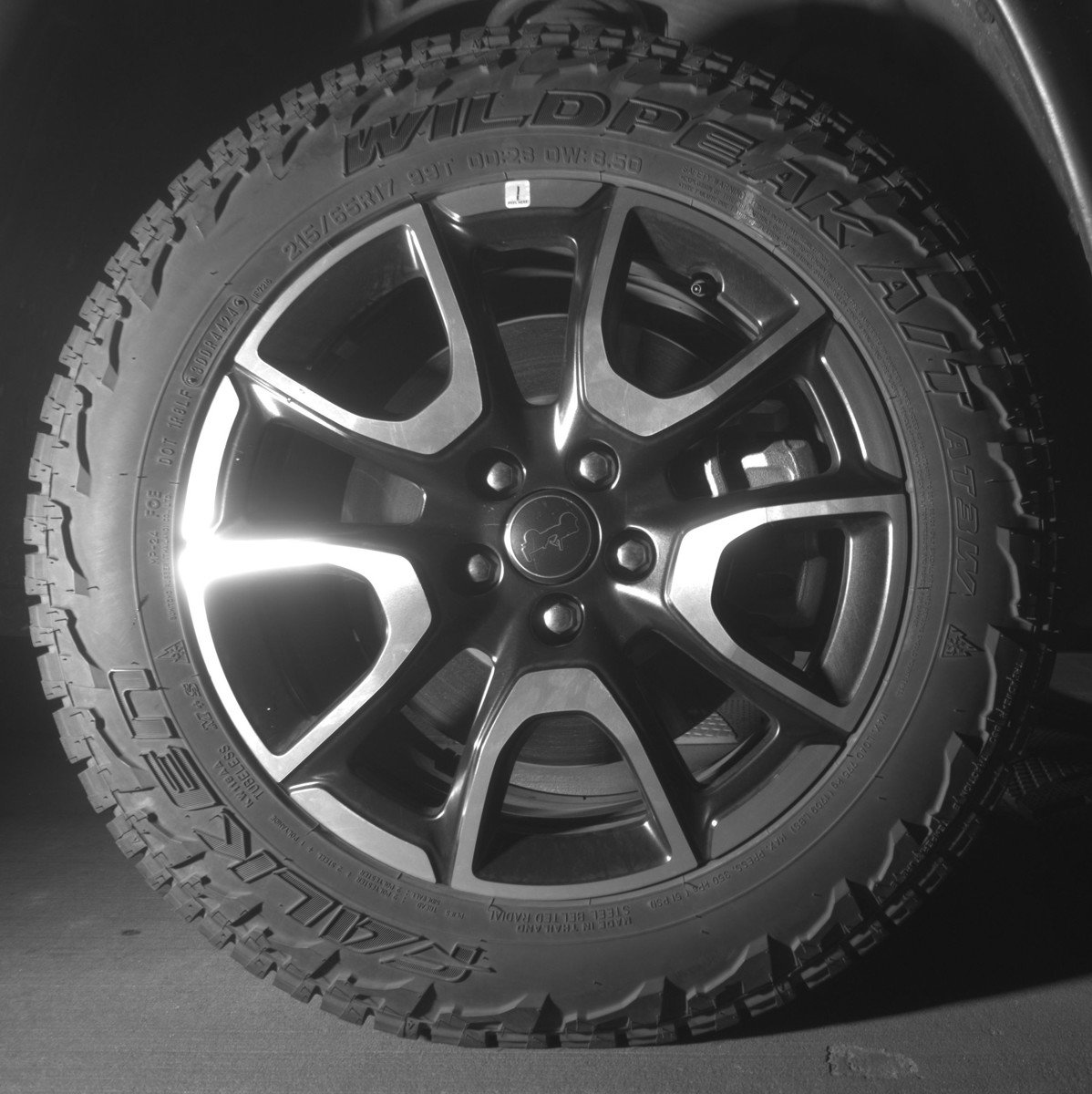 Used 2025 Jeep Compass Trailhawk image 13