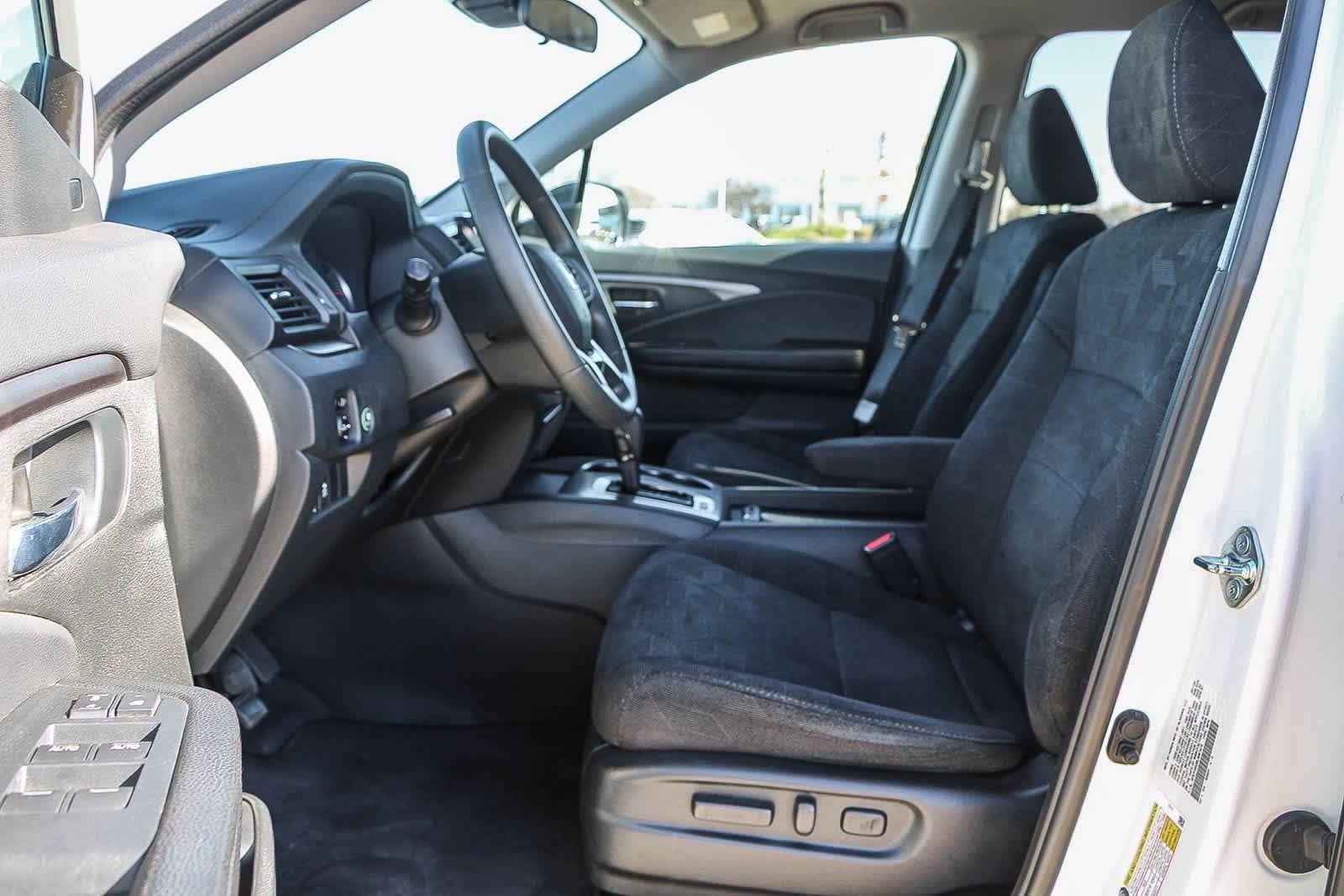 Used 2020 Honda Pilot EX image 12