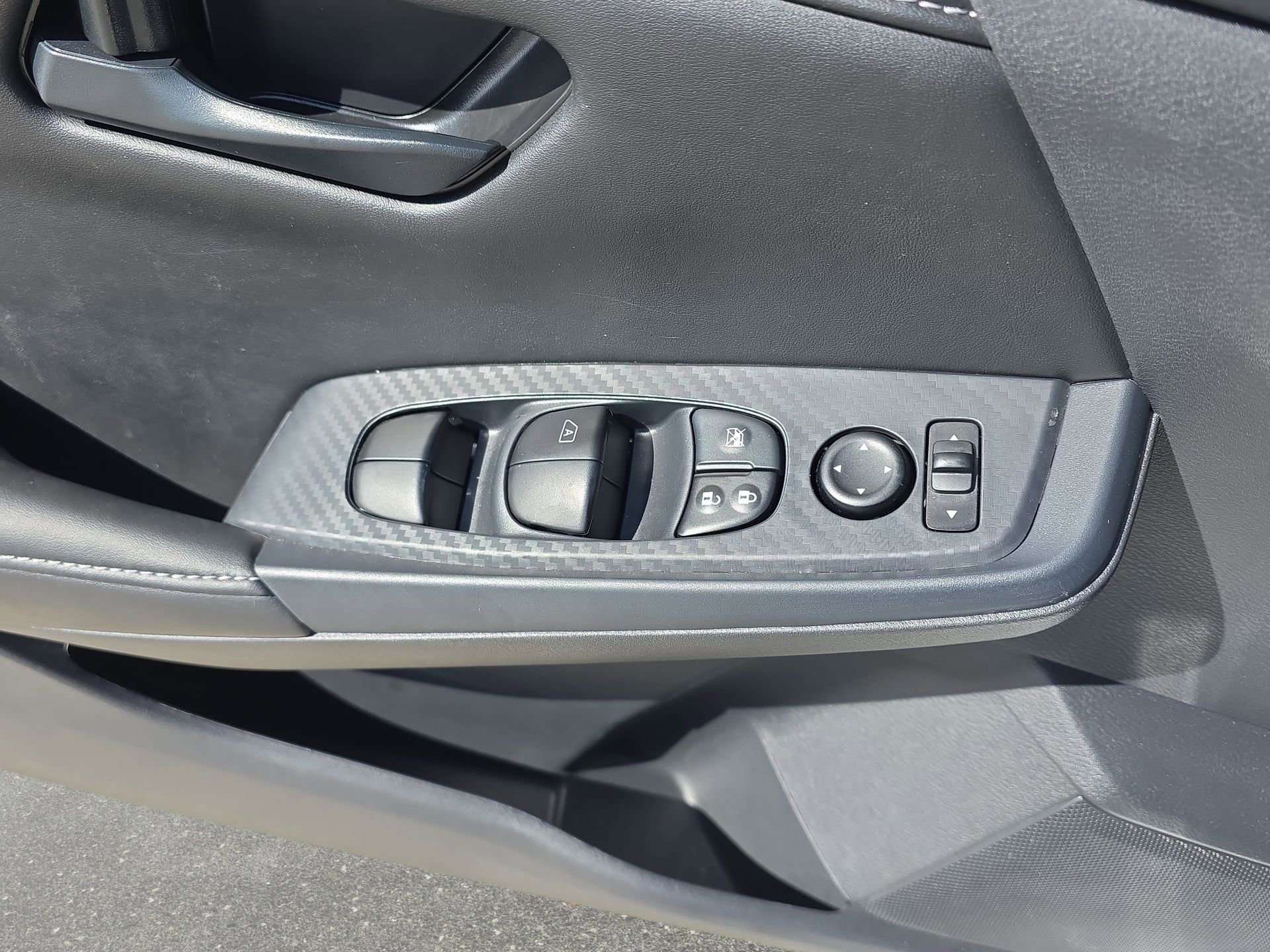 Certified 2025 Nissan Sentra S image 26