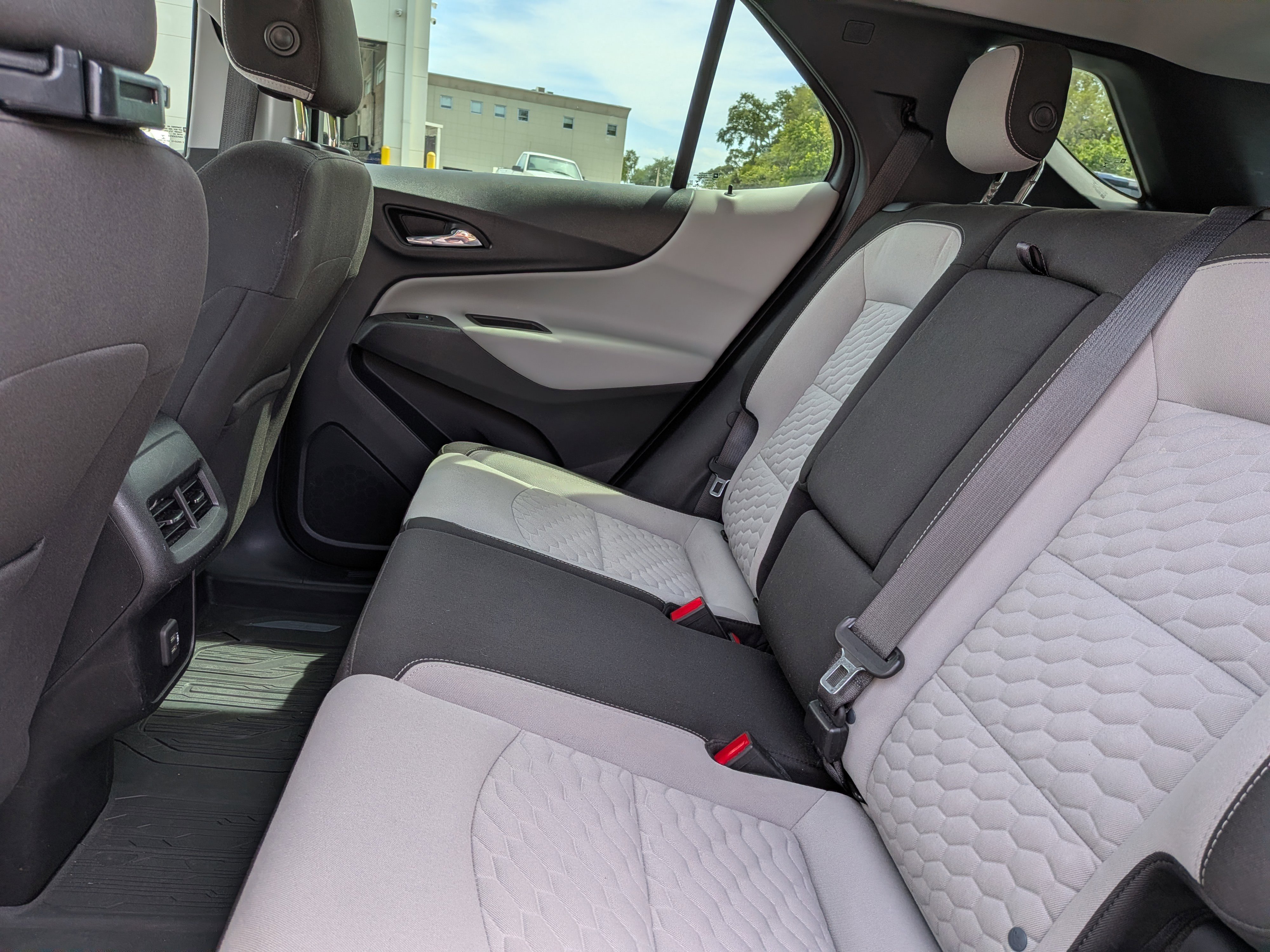 Certified 2020 Chevrolet Equinox LS image 16