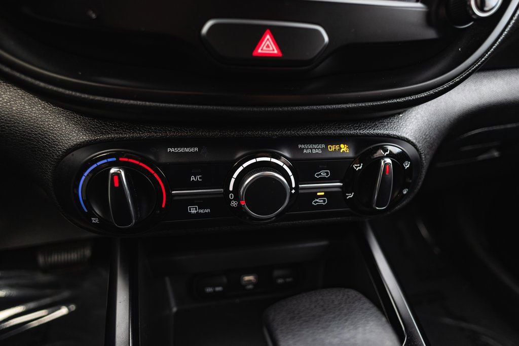 Used 2024 Kia Soul LX w/ Option Group 015 image 16