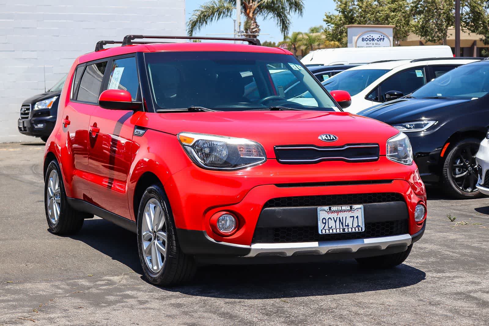 Used 2018 Kia Soul + FWD image 3