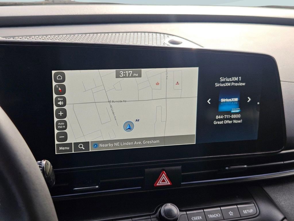 Certified 2025 Hyundai Elantra SEL image 18