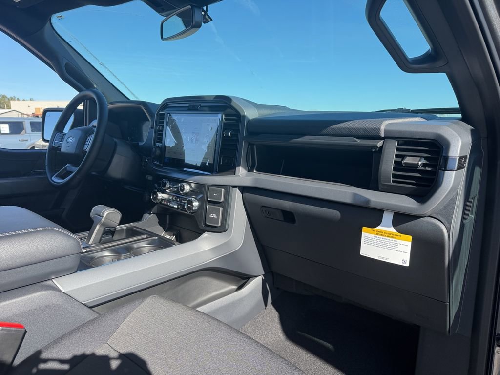 New 2026 Ford F150 XLT w/ Equipment Group 302A MID image 19