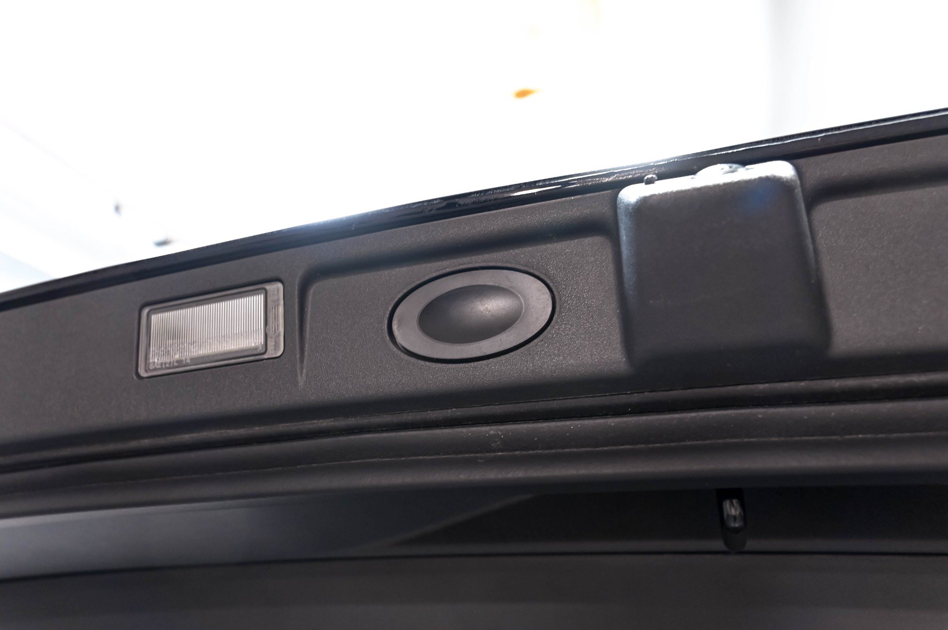 Used 2023 Rivian R1S Adventure AWD/4WD image 49
