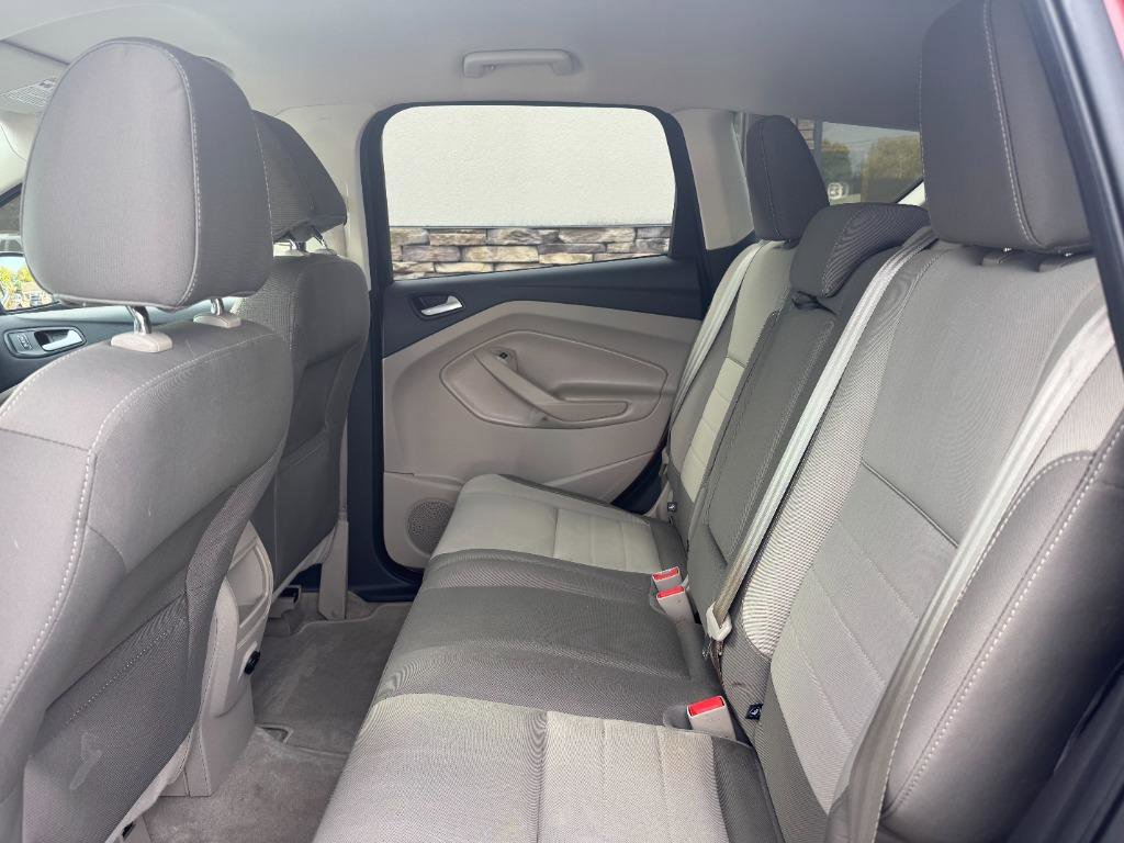 Used 2015 Ford Escape SE image 19