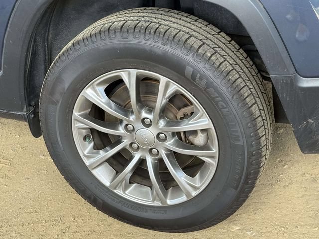 Used 2021 Jeep Cherokee Latitude Lux w/ Sun & Sound Group AWD/4WD image 12