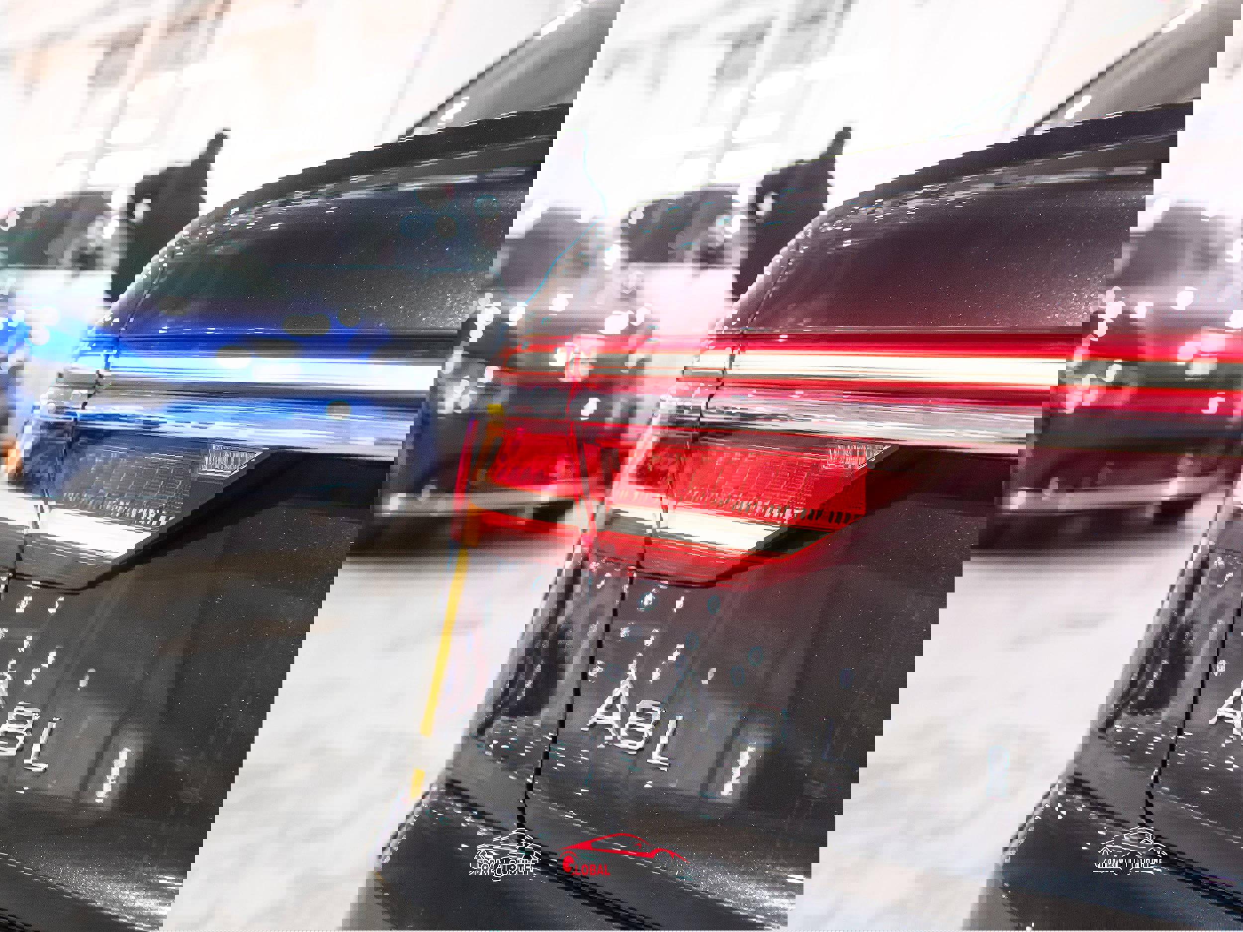 Used 2021 Audi A8 L 4.0T w/ Interior Protection Package image 48