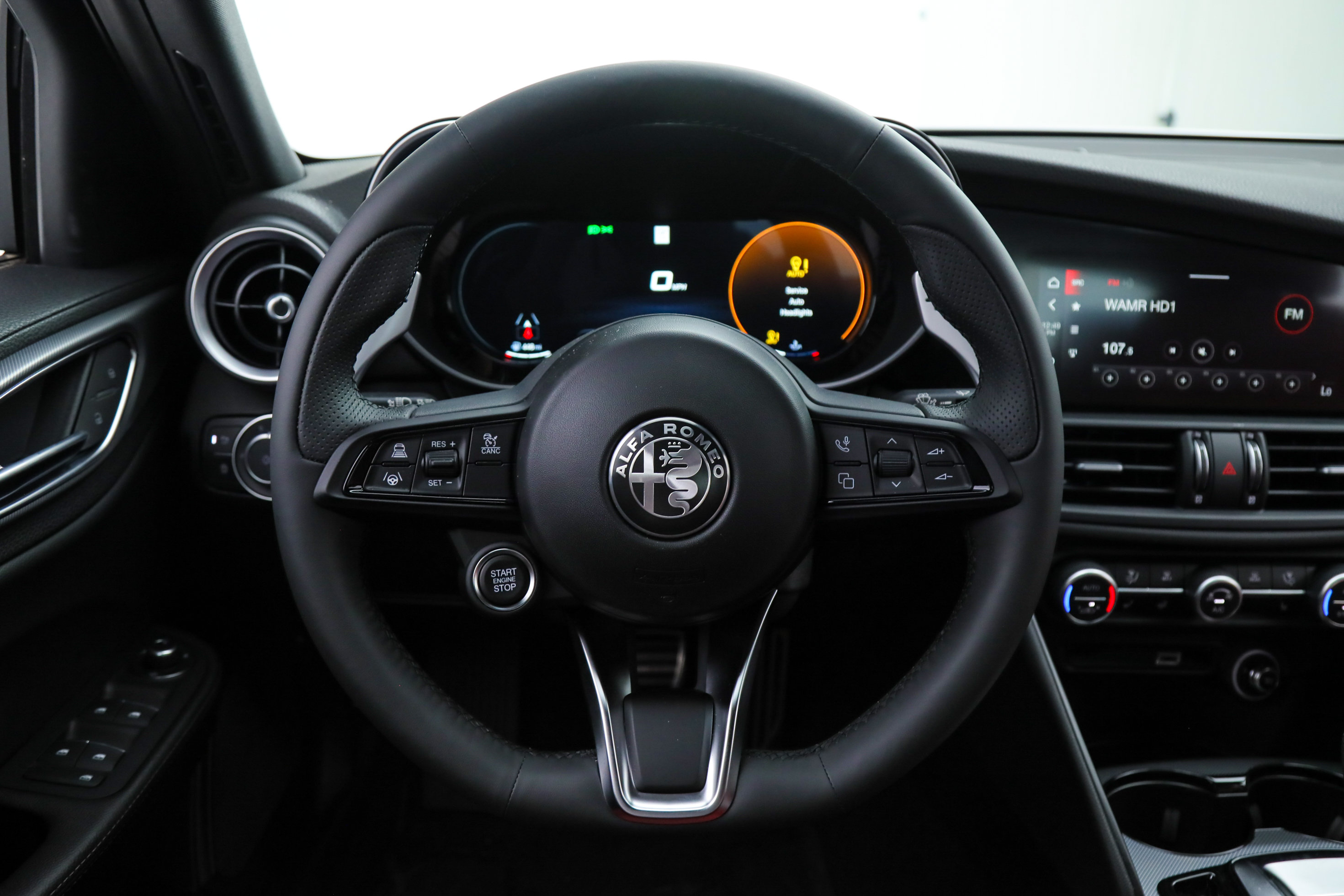 New 2026 Alfa Romeo Giulia w/ Driving Assist Package RWD image 17