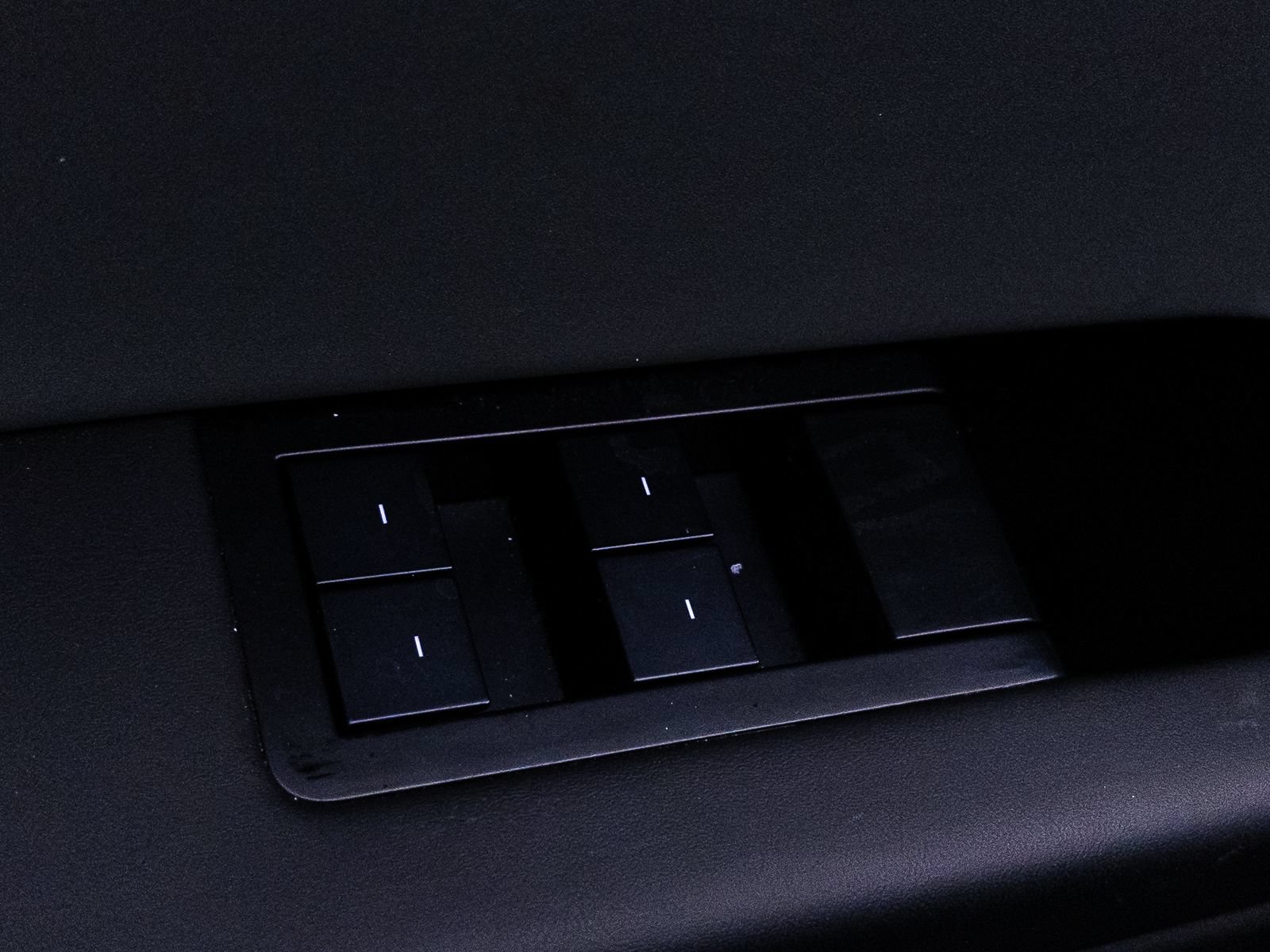 Used 2024 Tesla Cybertruck AWD Crew Cab image 19