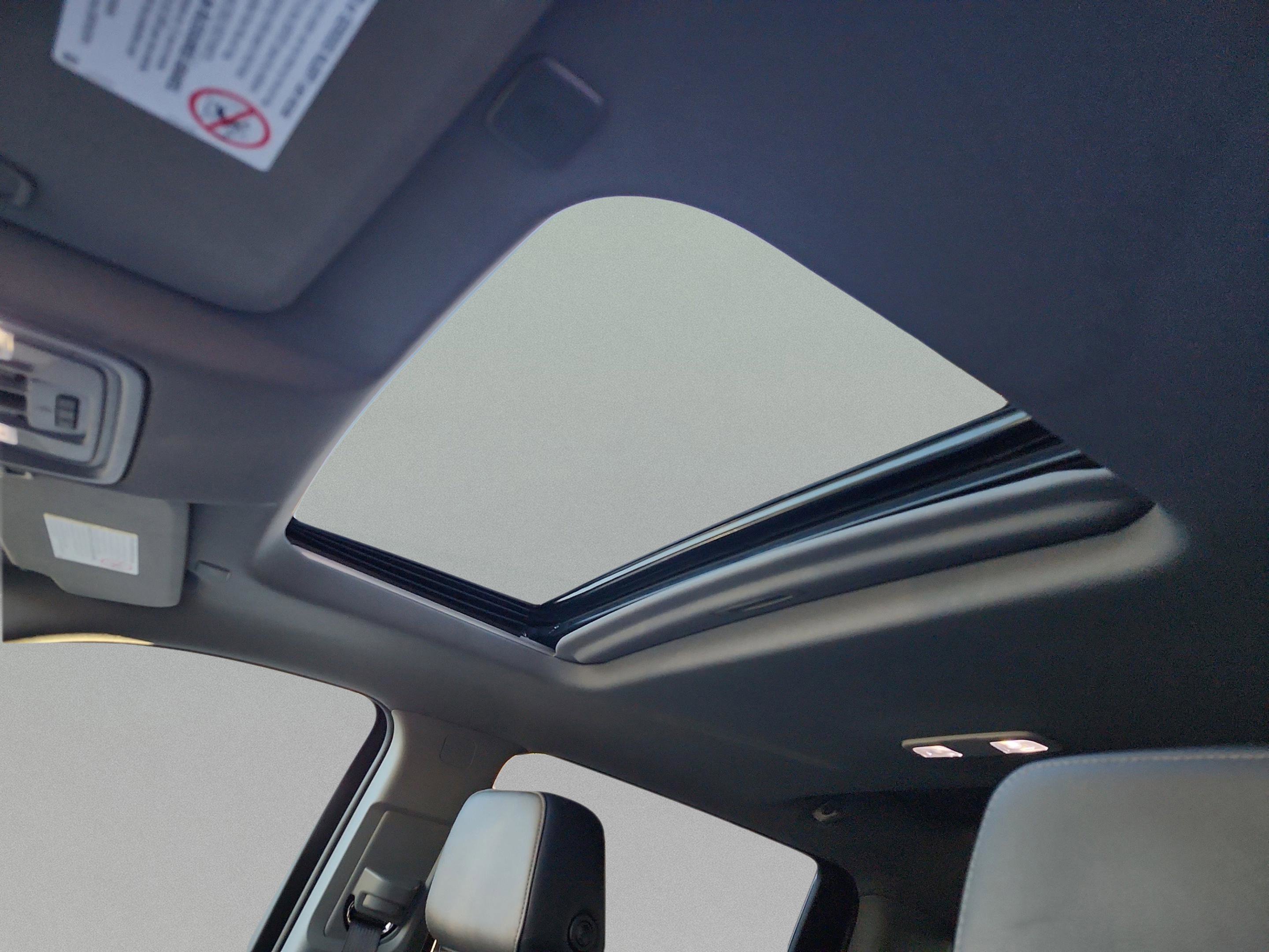 Used 2023 GMC Sierra 2500 SLT image 32