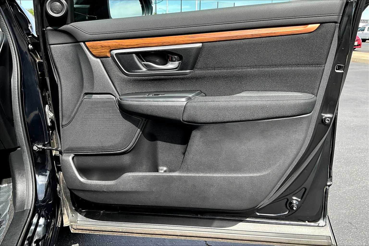 Used 2018 Honda CR-V EX image 26