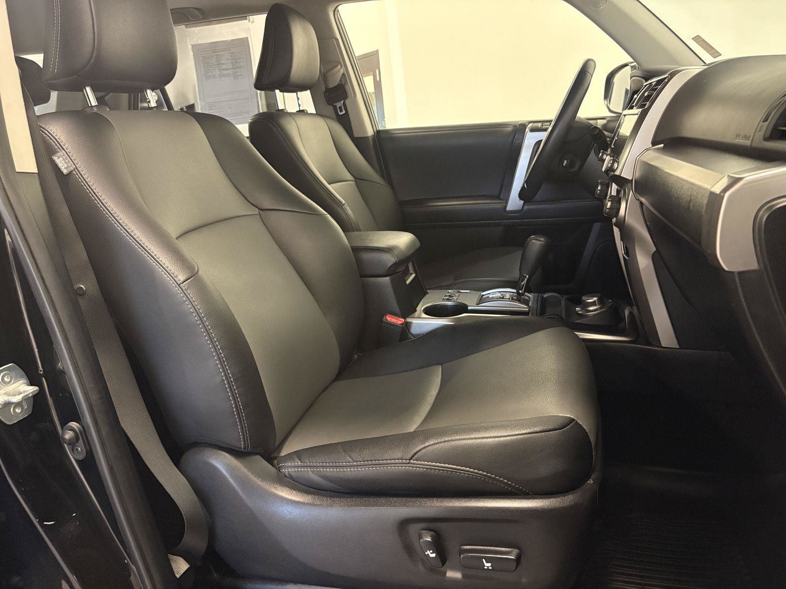 Used 2021 Toyota 4Runner SR5 Premium w/ Moonroof Package AWD/4WD image 47