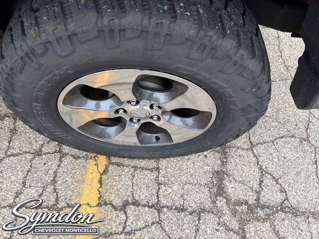 Used 2017 Jeep Wrangler Unlimited Sahara w/ Dual Top Group image 26