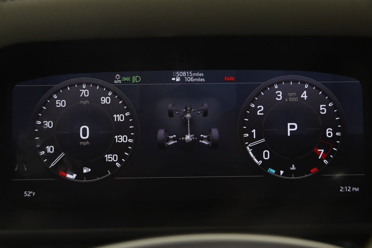 Used 2020 Land Rover Defender 110 First Edition AWD/4WD image 19