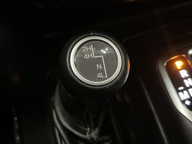 Used 2022 Jeep Gladiator Overland w/ Popular Equipment Package image 22