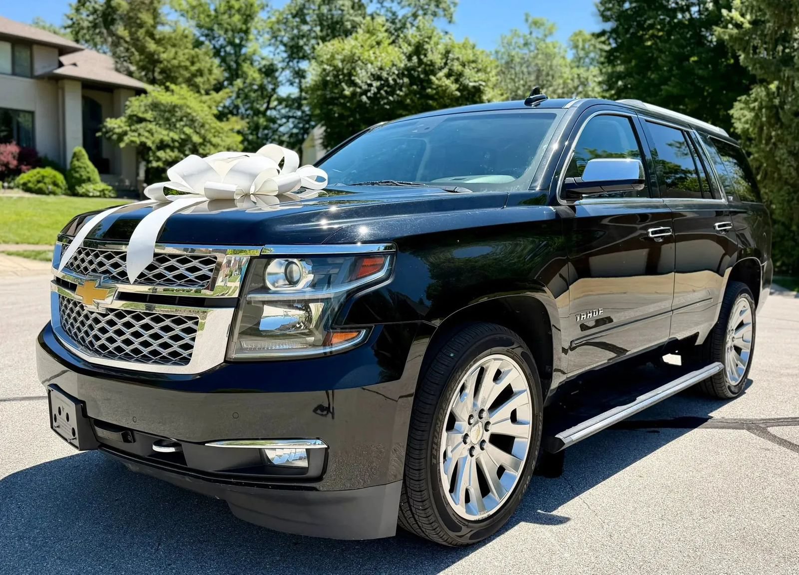 Used 2016 Chevrolet Tahoe LTZ AWD/4WD image 3