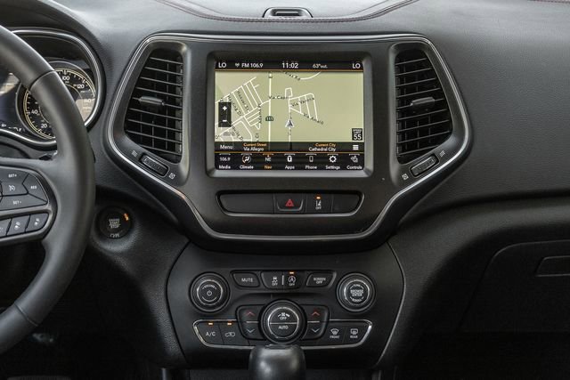 Used 2022 Jeep Cherokee Trailhawk w/ Sound & Nav Group image 9