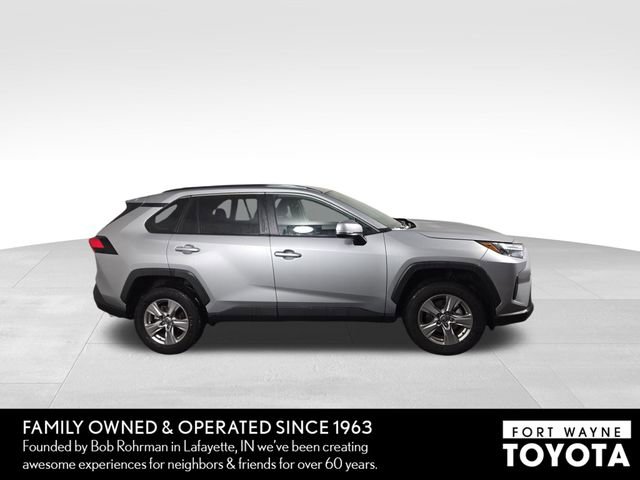 Used 2025 Toyota RAV4 XLE image 5