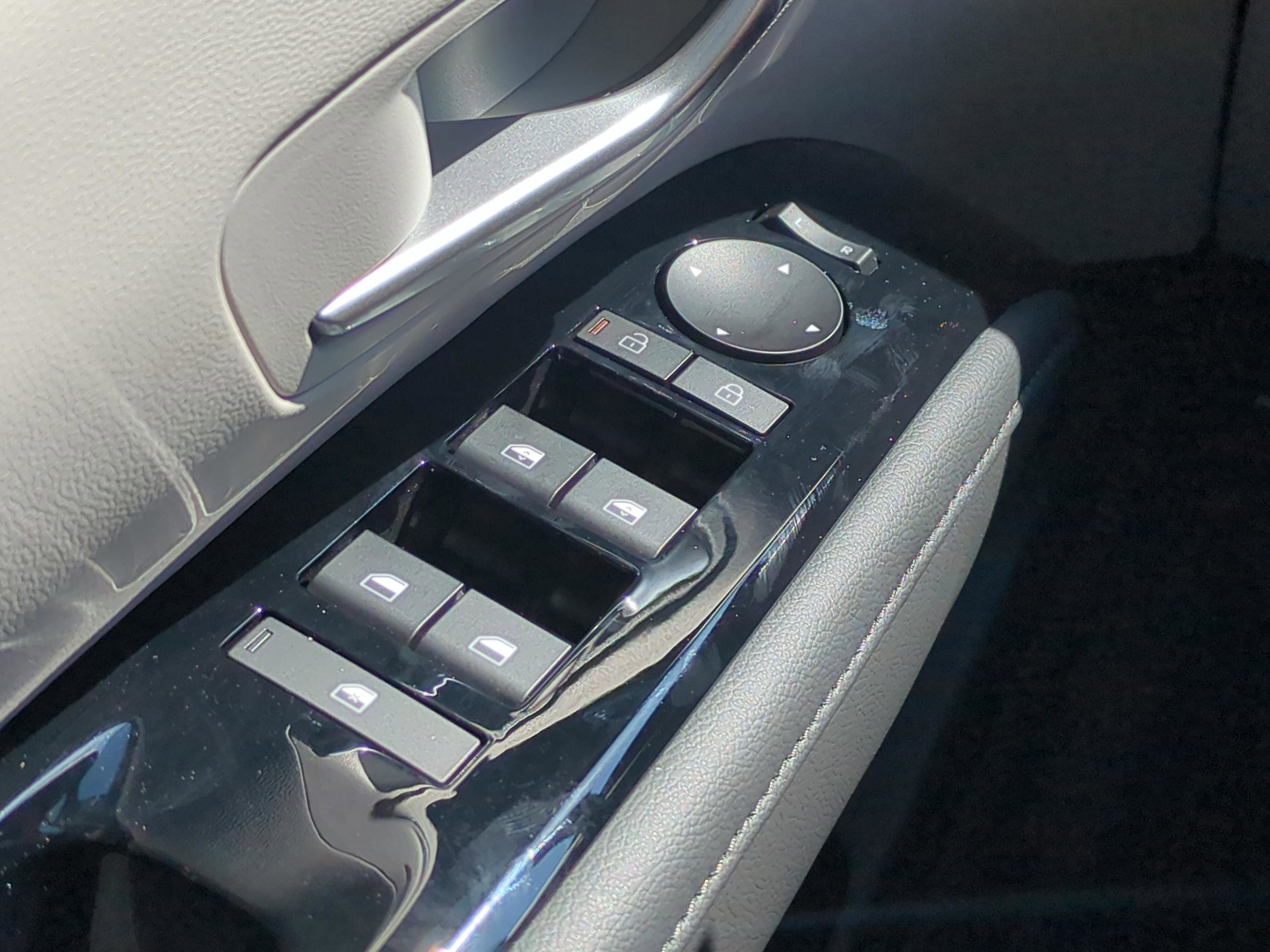 New 2026 Hyundai Tucson Limited image 31