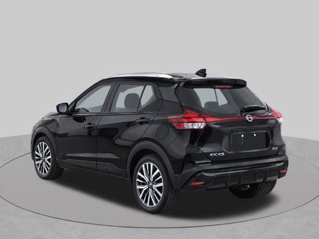 Used 2021 Nissan Kicks SV FWD image 4