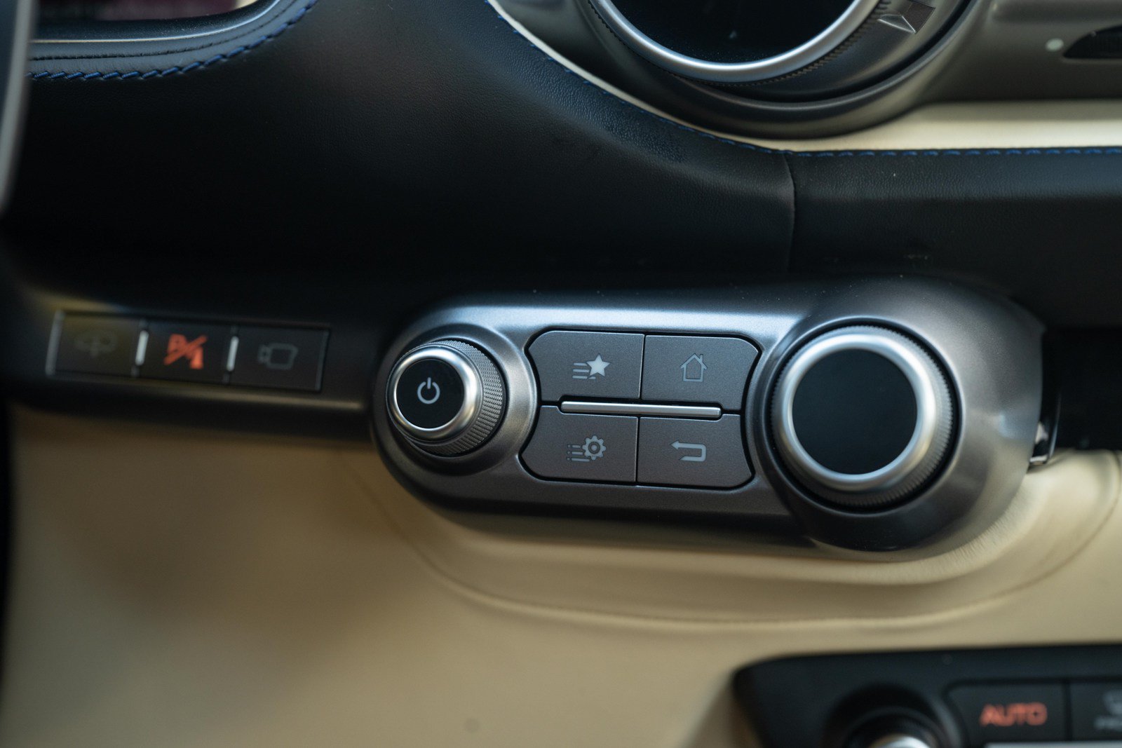 Used 2021 Ferrari 812 GTS RWD image 50