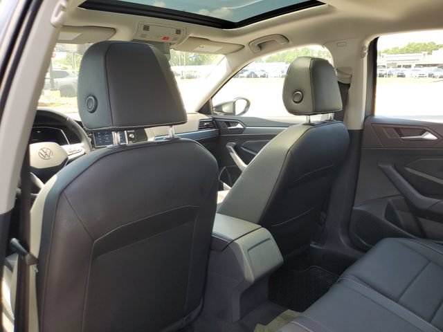 Used 2023 Volkswagen Jetta SE FWD image 17