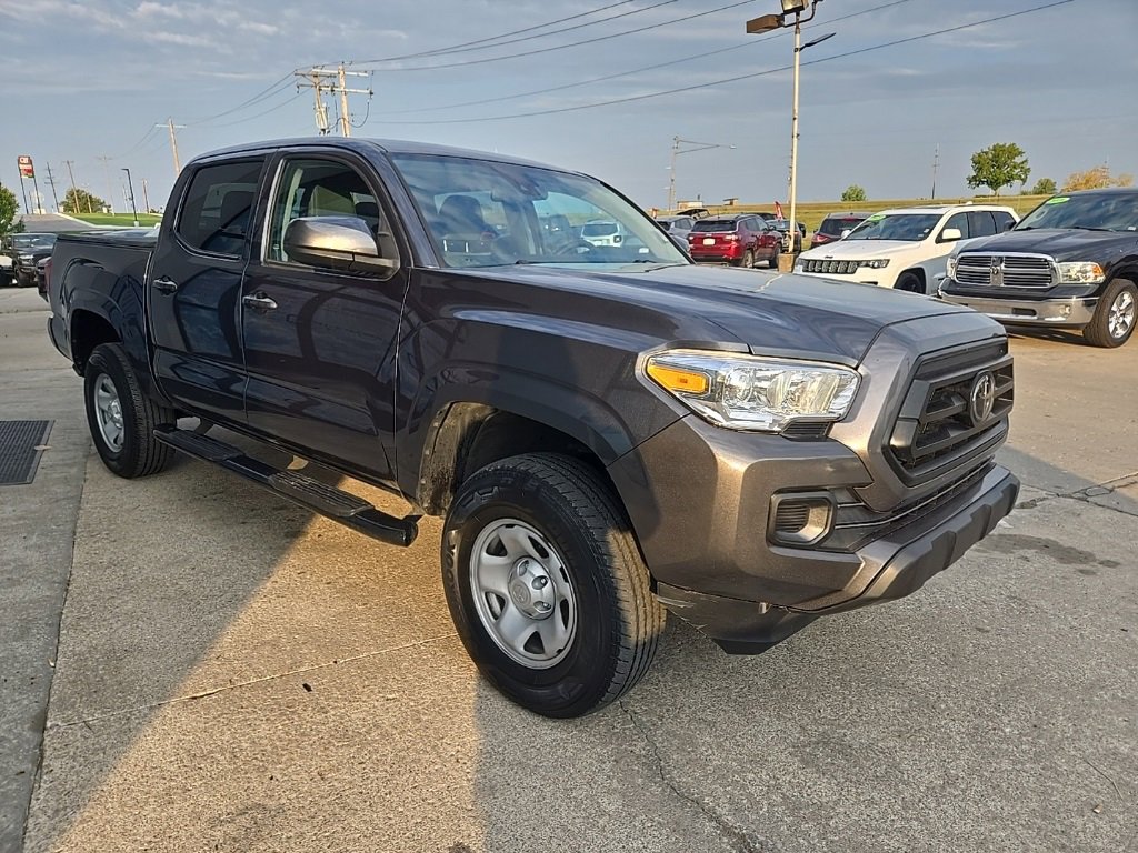 Used 2022 Toyota Tacoma SR image 14