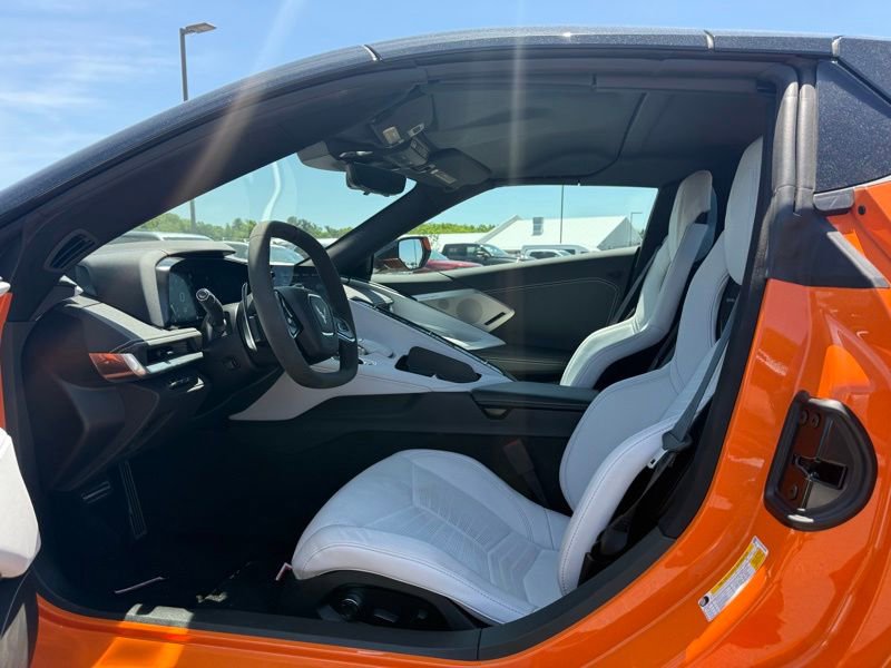 Used 2023 Chevrolet Corvette Stingray Preferred Conv w/ Z51 Performance Package RWD image 11
