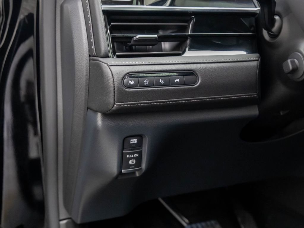 New 2026 INFINITI QX80 Luxe w/ Cargo Package image 17
