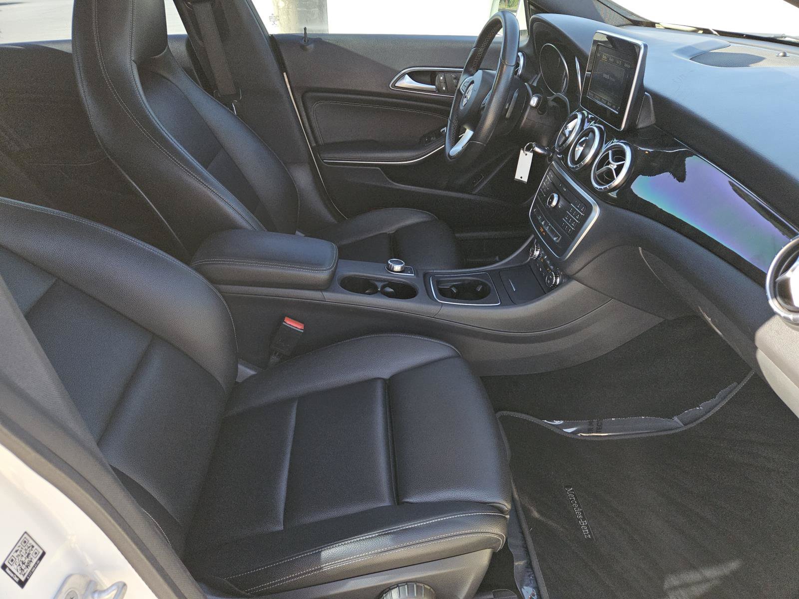 Used 2016 Mercedes-Benz CLA 250 image 27