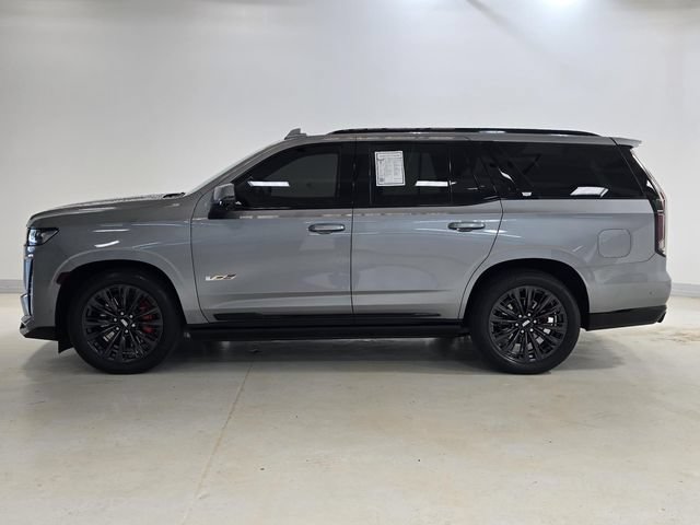 Used 2023 Cadillac Escalade V w/ LPO, ONYX Package AWD/4WD image 3