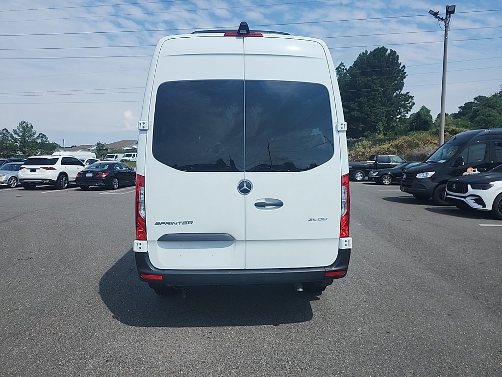 Used 2024 Mercedes-Benz Sprinter 2500 image 6