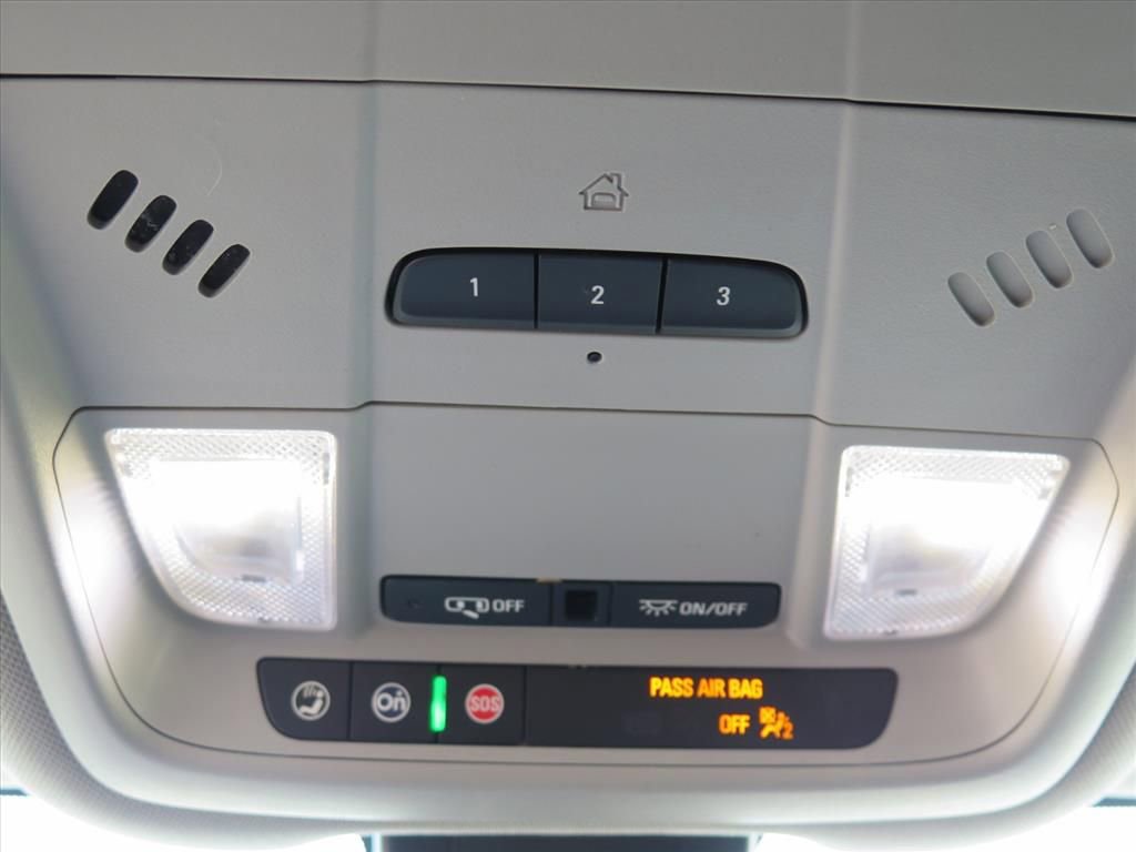 Used 2020 Chevrolet Equinox LT image 14