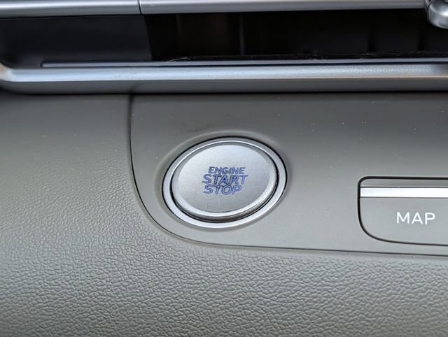 Used 2024 Hyundai Elantra SEL w/ Convenience Package FWD image 20