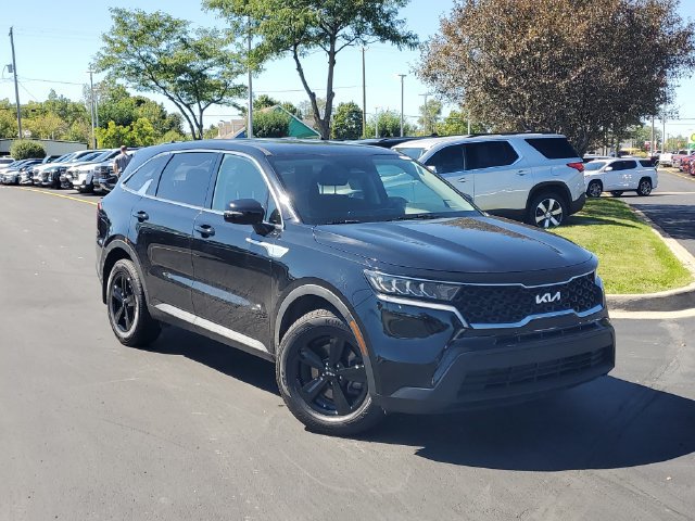 Used 2023 Kia Sorento LX FWD image 30