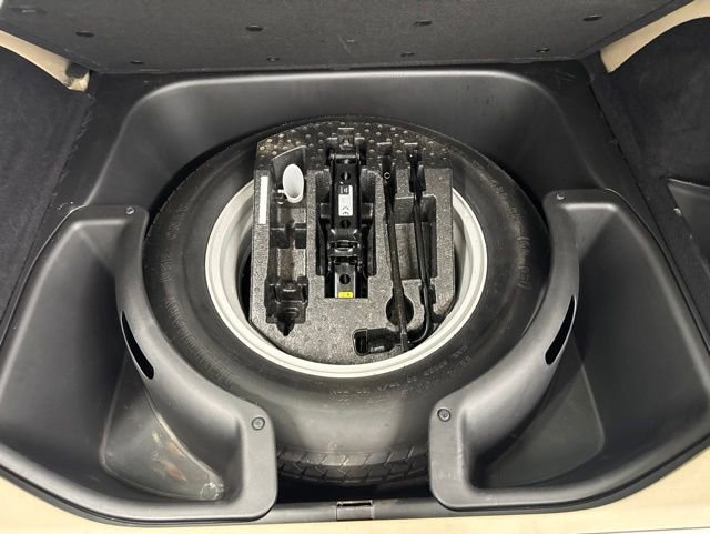 Used 2017 Jeep Grand Cherokee Limited AWD/4WD image 11