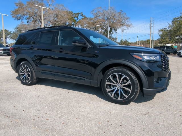 New 2026 Ford Explorer ST-Line image 2