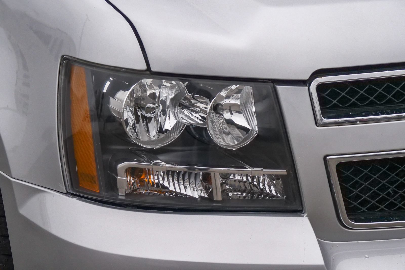 Used 2012 Chevrolet Tahoe 4WD image 4